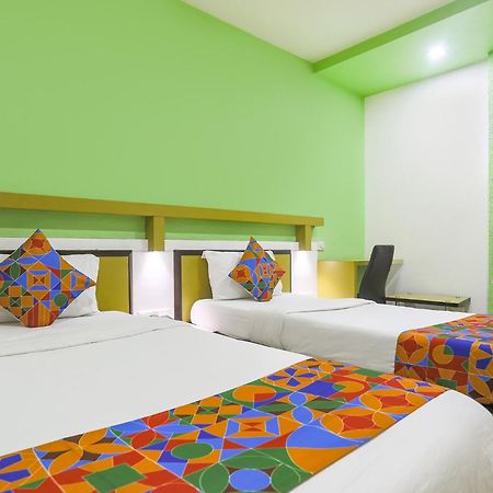 Hotel Merit سورات المظهر الخارجي الصورة