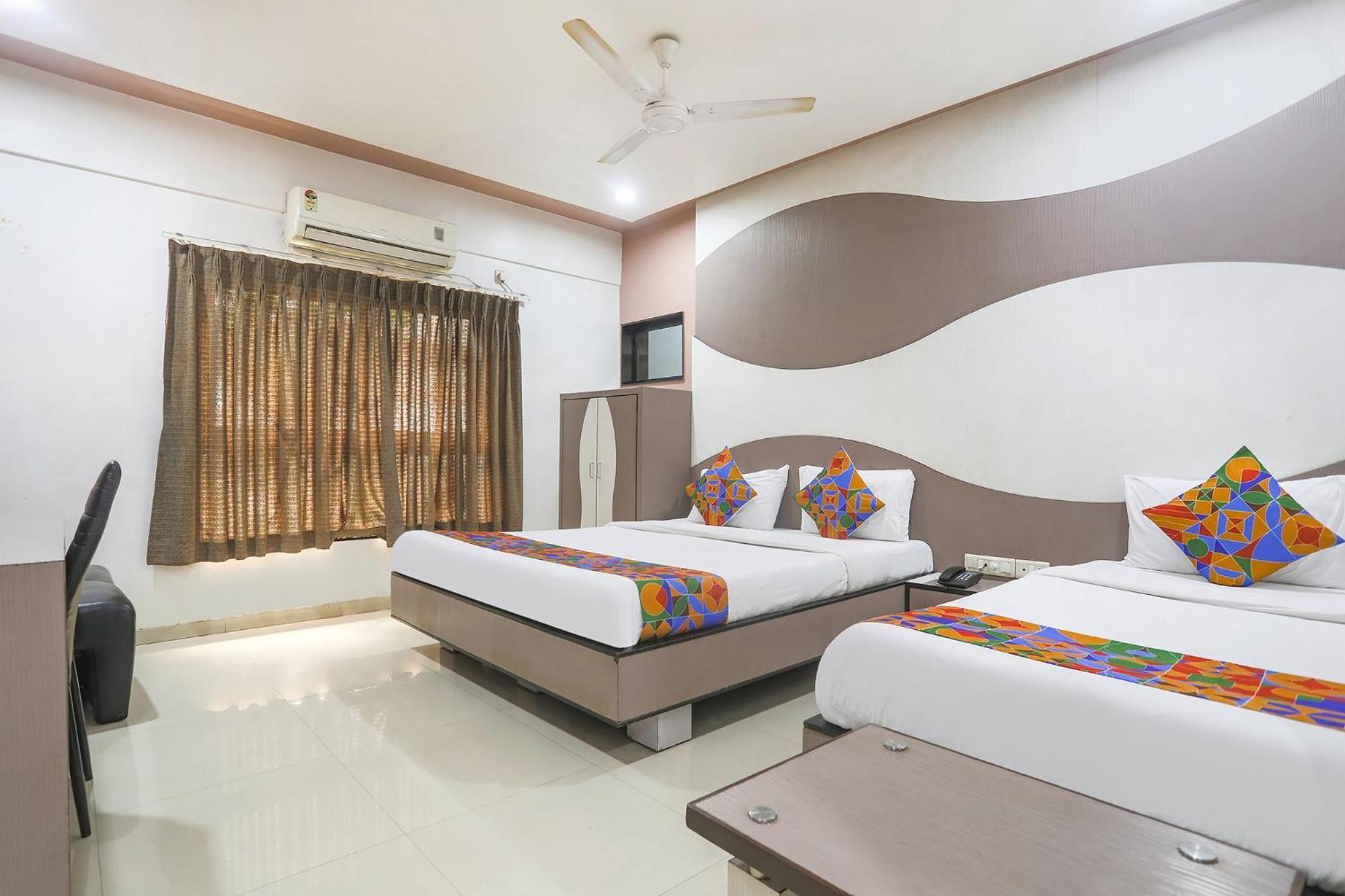 Hotel Merit سورات المظهر الخارجي الصورة
