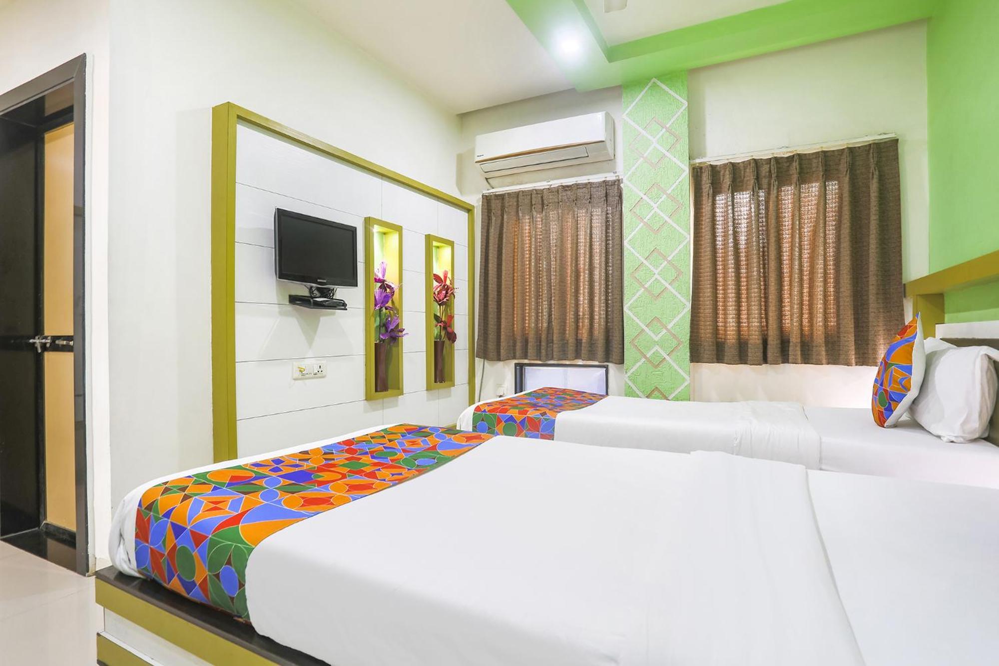 Hotel Merit سورات المظهر الخارجي الصورة