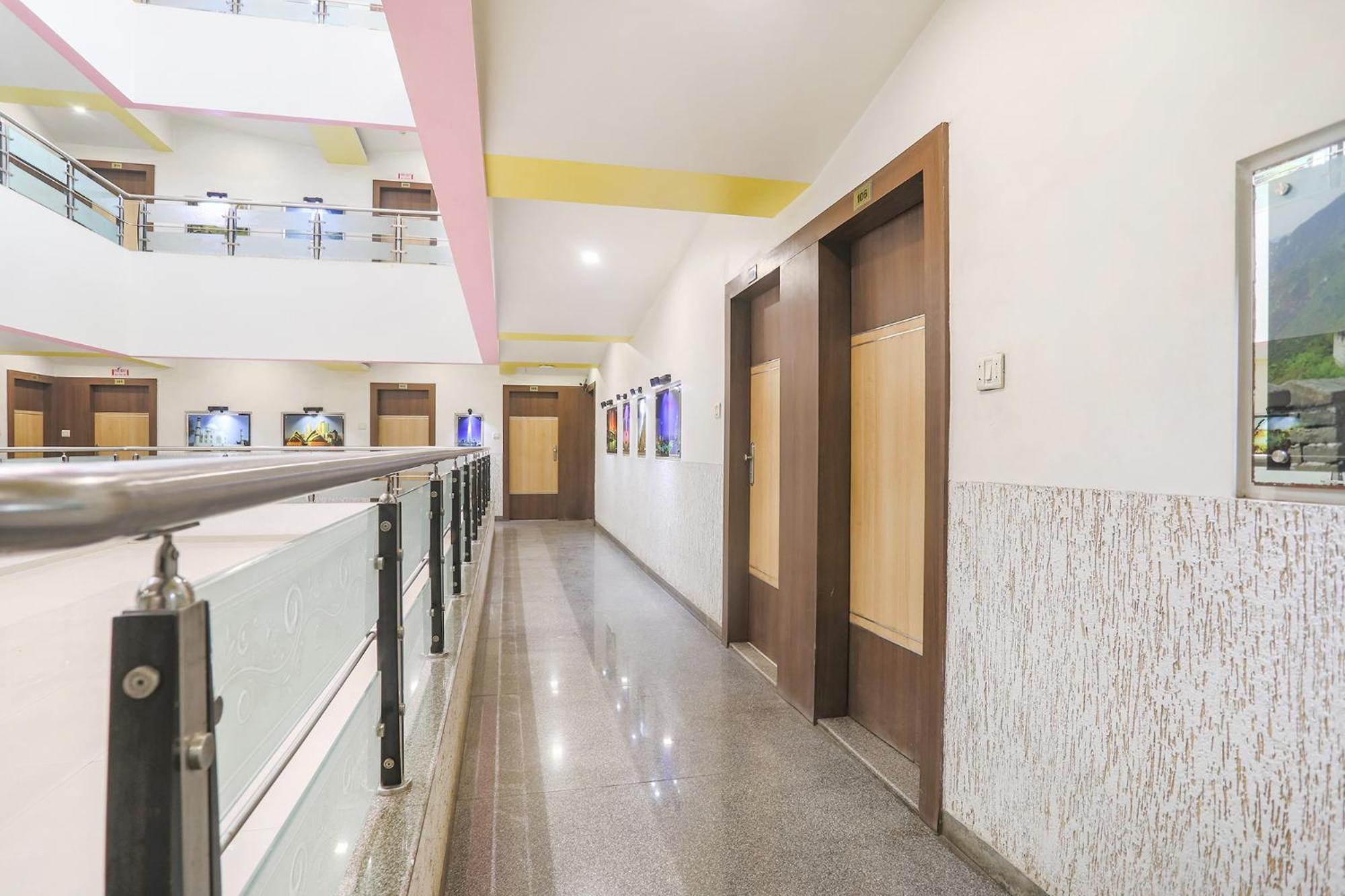 Hotel Merit سورات المظهر الخارجي الصورة