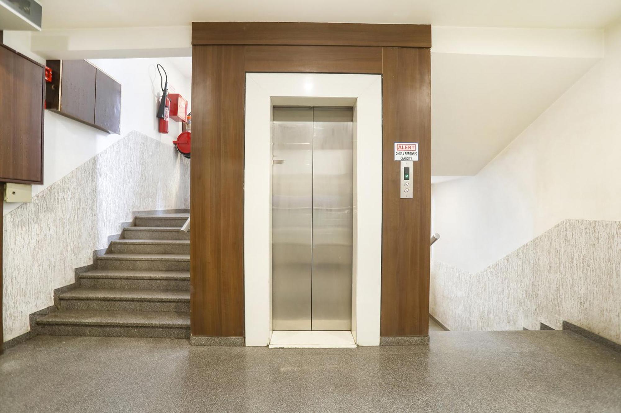 Hotel Merit سورات المظهر الخارجي الصورة