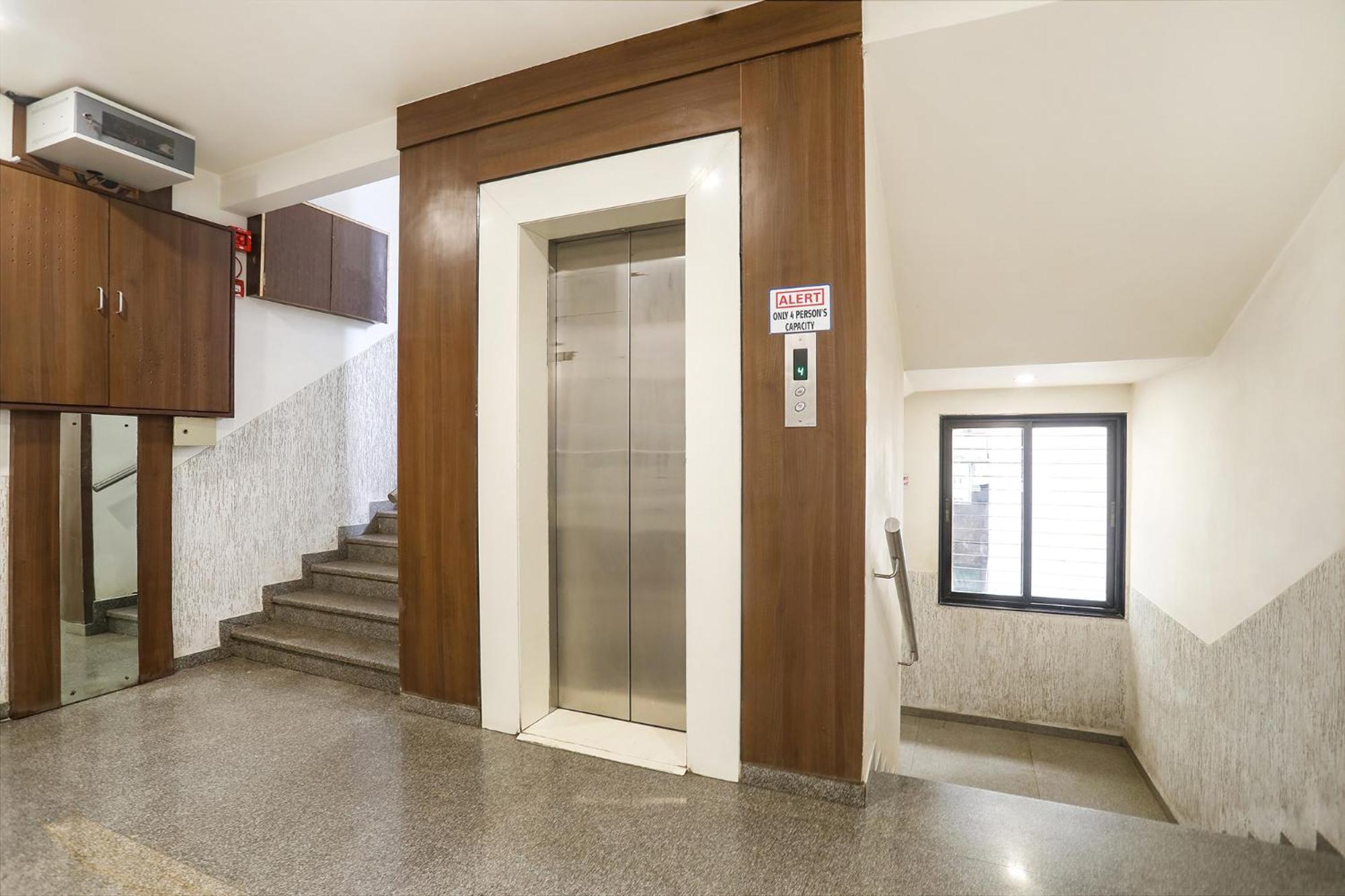 Hotel Merit سورات المظهر الخارجي الصورة